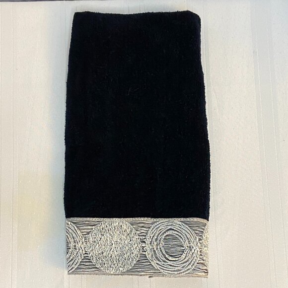 Set of 2 Avanti Towels one bath and one hand towel black and silver - Picture 4 of 4